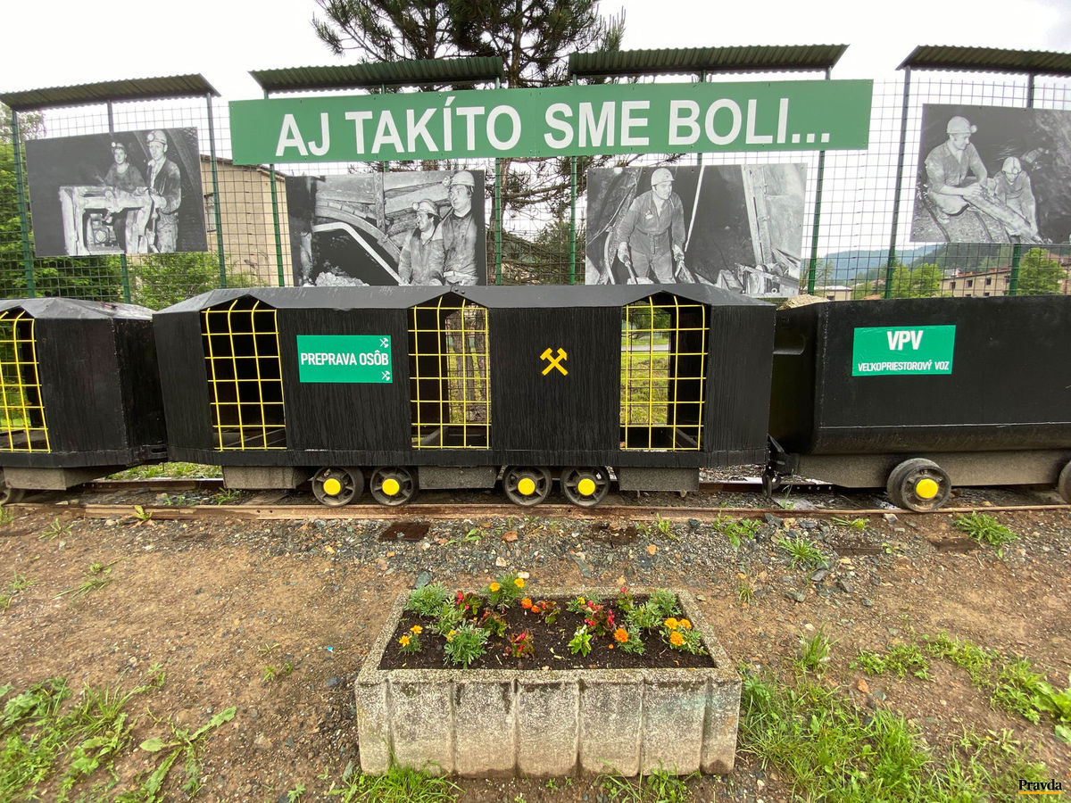 Tabule v Rudňanoch pripomínajú banskú...