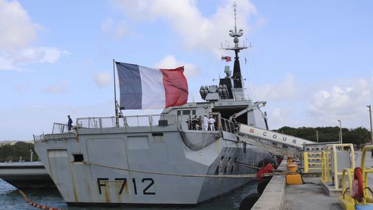 Francúzsko pozastavilo svoje aktivity v rámci misie NATO v Líbyi