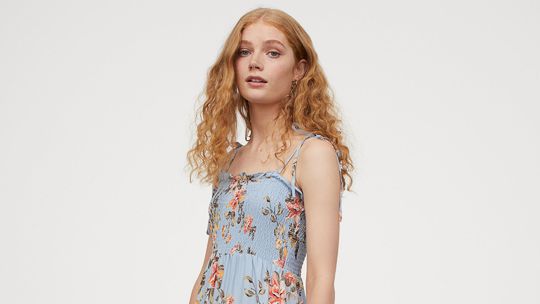 Maxišaty H&M, predávajú sa za 29,99 eura. 