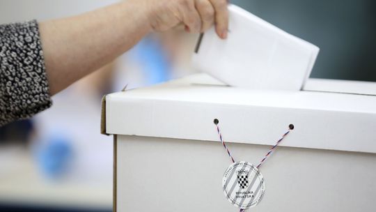 Parlamentné voľby v Maďarsku sa uskutočnia 3. apríla
