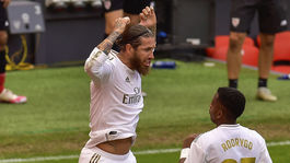 VAR rozpútal vojnu. Nevíťazíme vďaka rozhodcom, zopakoval unavený Zidane