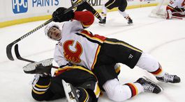 Čech i veterán z Oilers. Pribudli hráči, ktorí odmietajú pokračovať v sezóne NHL