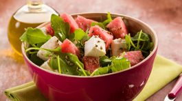 Milujete chuť melóna? Skúste ho grilovaný pridať do šalátu