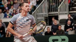 Nejako bolo, nejako bude. Ľudia majú väčšie starosti ako tenisti