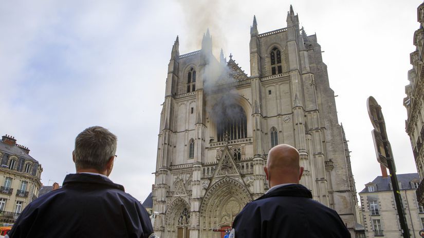 Francúzsko Nantes katedrála požiar