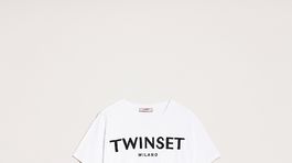 Dámske biele tričko s nápisom Twinset, predáva sa za 77 eur. 