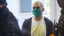 V kauze starostu Dolného Chotára vypovedá jeho syn obžalovaný z troch vrážd