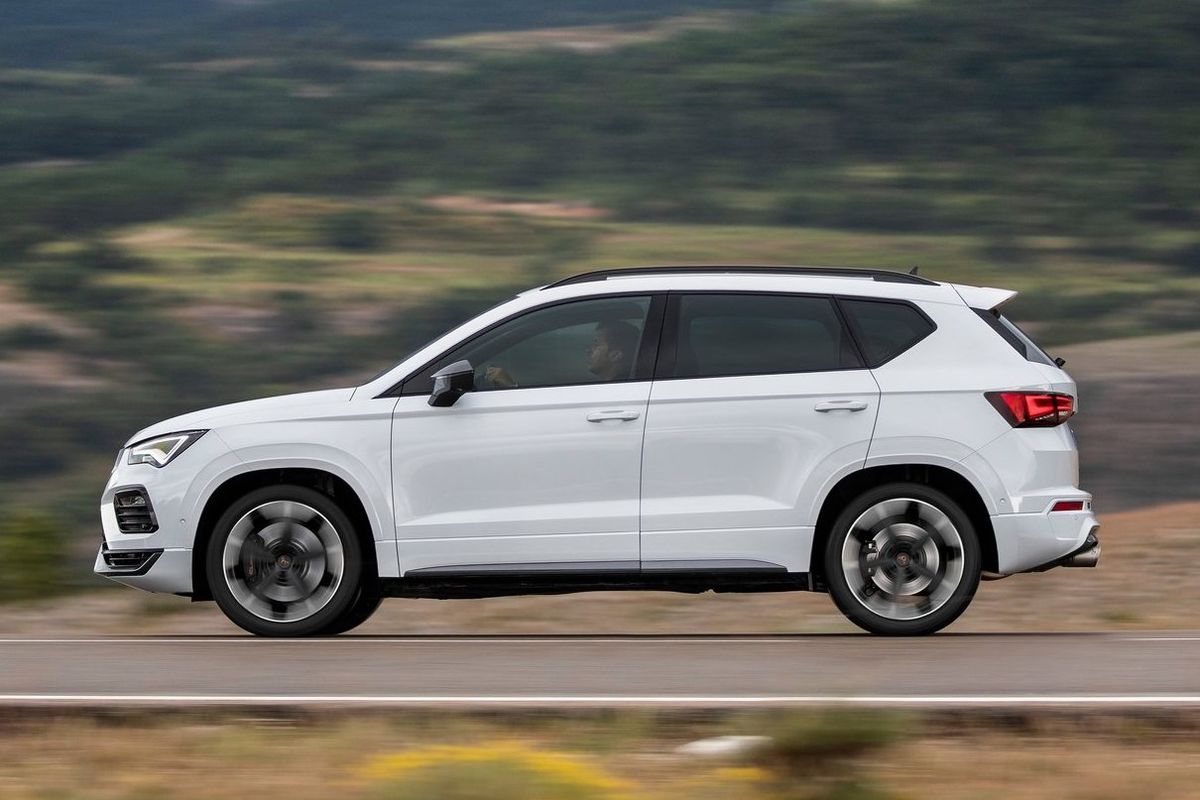 Po plastike je Cupra Ateca o 10 mm dlhšia a o...