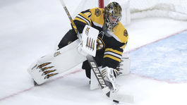 Halákovi prospela kritika, chytal výborne. Raz ho musel ratovať skvelý Chára