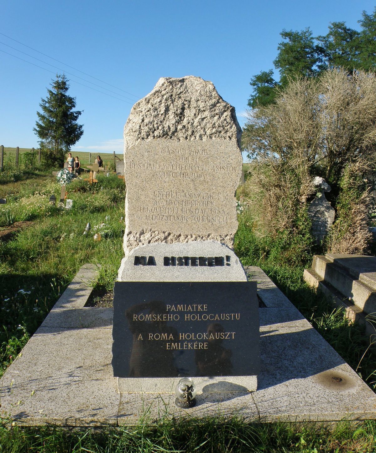 Ma bisteren pomník rómskeho holokaustu.