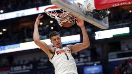 Koronavírus slúži na kontrolu populácie, konšpiruje hráč NBA. Kouč reagoval 