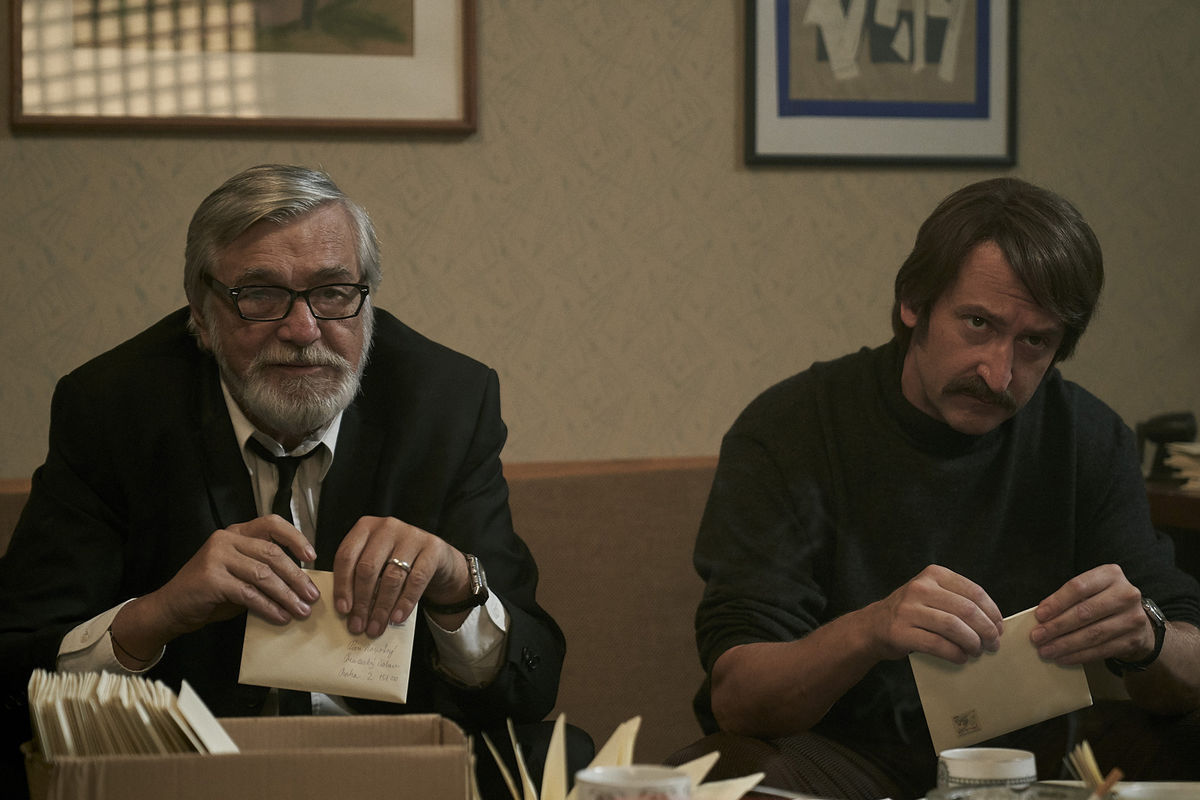 Jiří Bartoška a Martin Hofmann vo filme Havel.