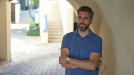 Peter Mazalán pozýva na Zimnú cestu pod starou čerešňou. Bude v nej Schubert aj autisti