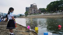 Naozaj ukončili vojnu atómové bomby?