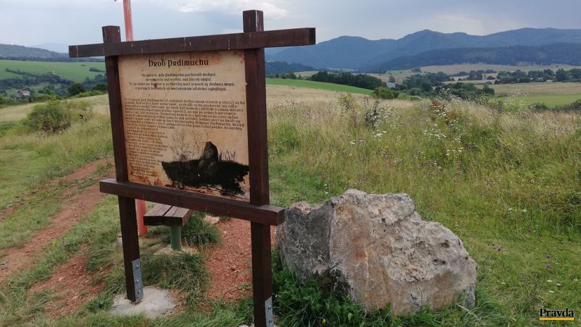 Fiktívny Prdimuchov hrob, ktorý je, podobne ako...