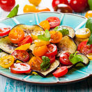 šalát, paradajky, zdravá strava