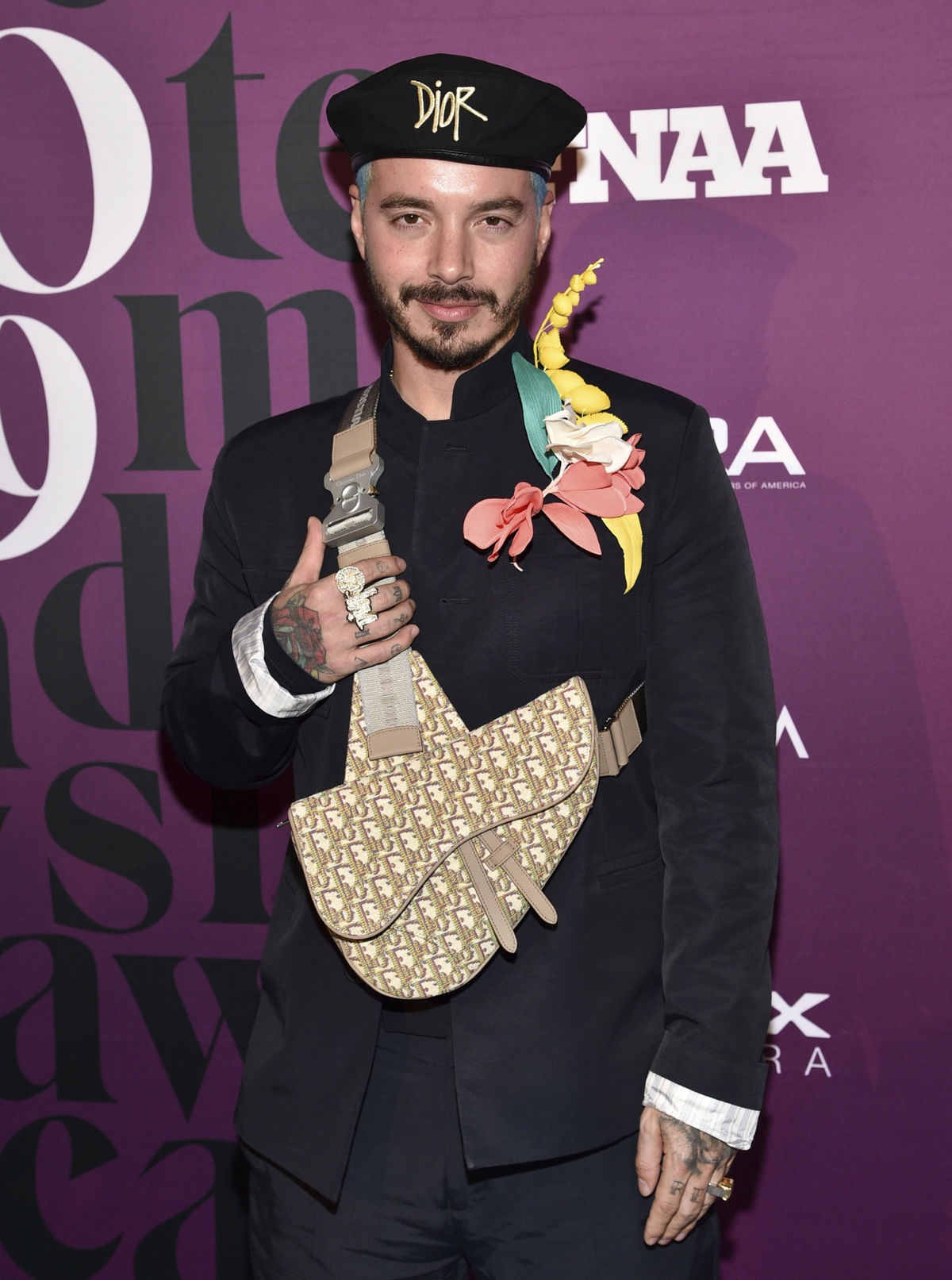 Spevák J Balvin na archívnom zábere z decembra...
