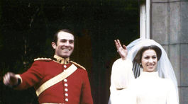 Rok 1973: Svadba princeznej Anne s kapitánom Markom Phillipsom.