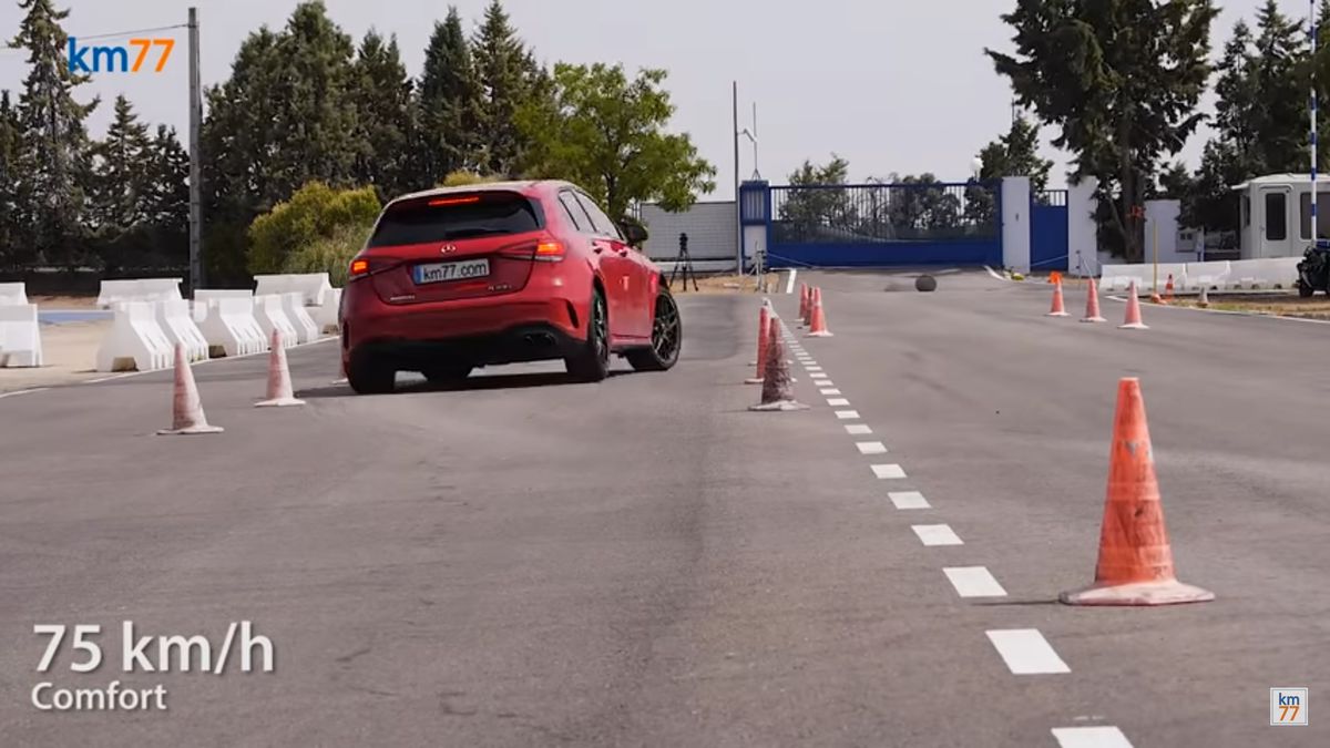 Mercedes-AMG A 45S má pod kapotou 310 kW a 500...