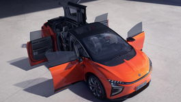 Human Horizons HiPhi X: Číňania predstavili vlastnú ‘Teslu X‘. Mieri do výroby