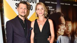 Krásna Kanócz žiarila po boku Loja v Prahe! Ale o jej pozornosť sa usiloval aj ktosi ďalší