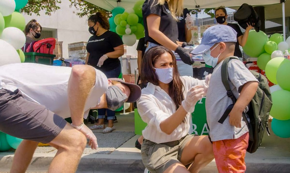 Princ Harry a vojvodkyňa Meghan počas ...