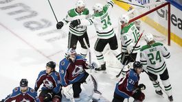 Dallas otočil z 0:2 úžasnou gólovou šnúrou. MacKinnon vyrovnal rekord M. Šťastného