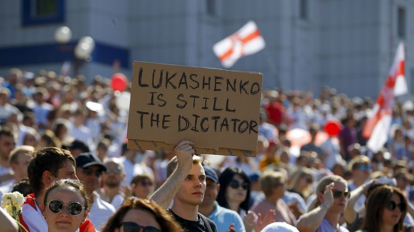 Bielorusko demonštrácie podpora pochod