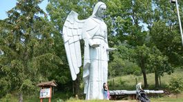 Medzevského draka okabátila žena