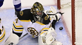 Halák bol v ohni striel, Chára zbieral bodyčeky. Po dráme sa tešil Černák