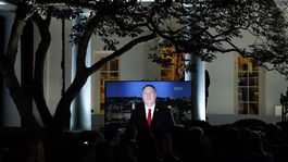 Trumpa podporil syn, manželka, aj minister Pompeo