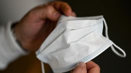 V Bratislavskom kraji platí zákaz podujatí nad 100 osôb vonku a nad 50 ľudí vnútri