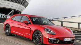 Porsche Panamera GTS Sport Turismo - 2021