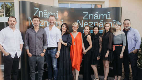Tvorcovia filmového projektu Známi neznámi -...