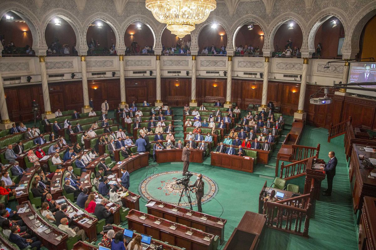 Zasadnutie tuniského parlamentu: vpravo nový...