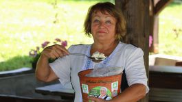 Bryndziarka Apoleníková. Farma hrou