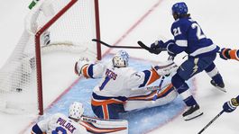 Kanonáda na úvod. Tampa pripomenula Islanders debakel spred 40 rokov