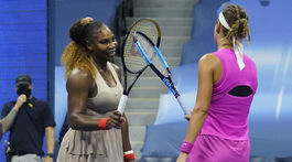Veľký skalp po obrate. Azarenková zmarila Serene útok na rekord