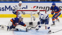 Černák siaha na finále. Tampa nedala Islanders šancu