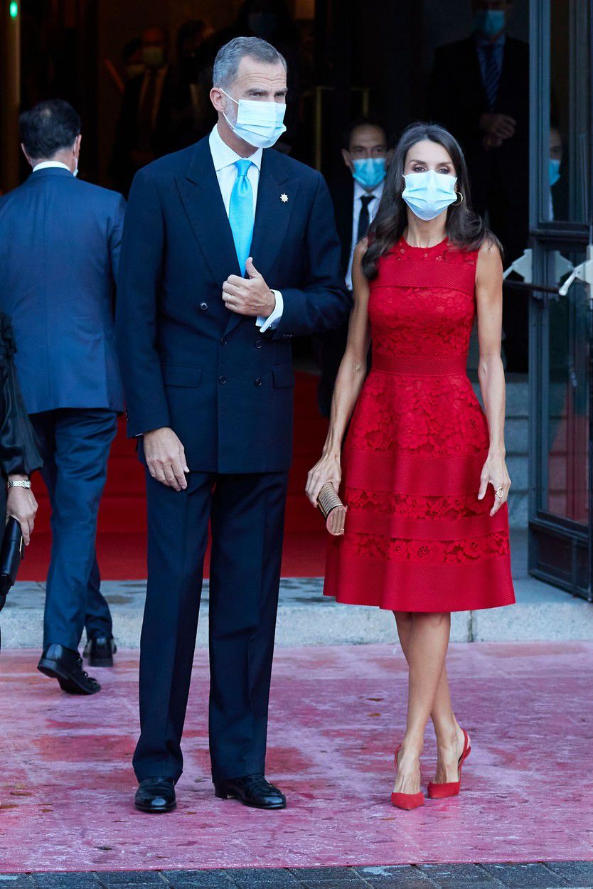 Kráľ Felipe a kráľovná Letizia v šatách...