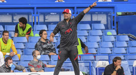 Si šialený? Kloppa rozohnilo nešportové gesto z vlastnej lavičky