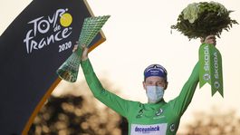 Vyšiel zo Saganovho tieňa. Bennett ťažil aj z videí od slávneho krajana