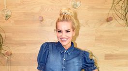 Dare Rolins sa splnil sen! Ocitla sa na titulke módnej biblie ako česká Madonna