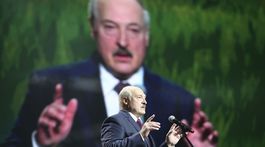 Lukašenko musí odstúpiť, hovorí Macron. Minsk zase o chaose zo Západu