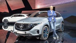 ‘Pán Mercedes‘ skončil. Zetschemu zlomila väz nafta