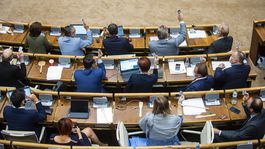 Poslanci ukončili 12. schôdzu, hlasovanie o potratoch presunuli