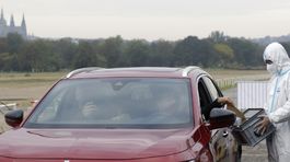  Český mix: núdzový stav a voľby