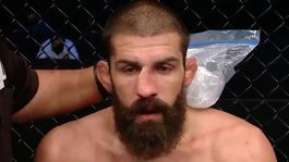 Gangster večera. Veterán UFC ukázal guráž, napravil si zničený nos a dobojoval  