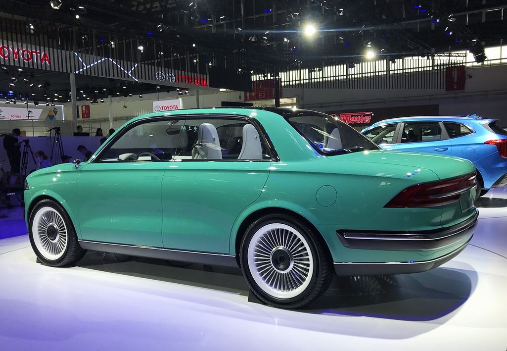 Na jedno nabitie by mal koncept prejsť až 700...