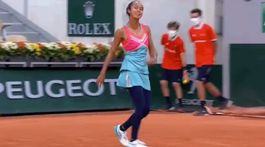 Úder bez rakety? Kvitovej súperka rozosmiala fanúšikov i seba